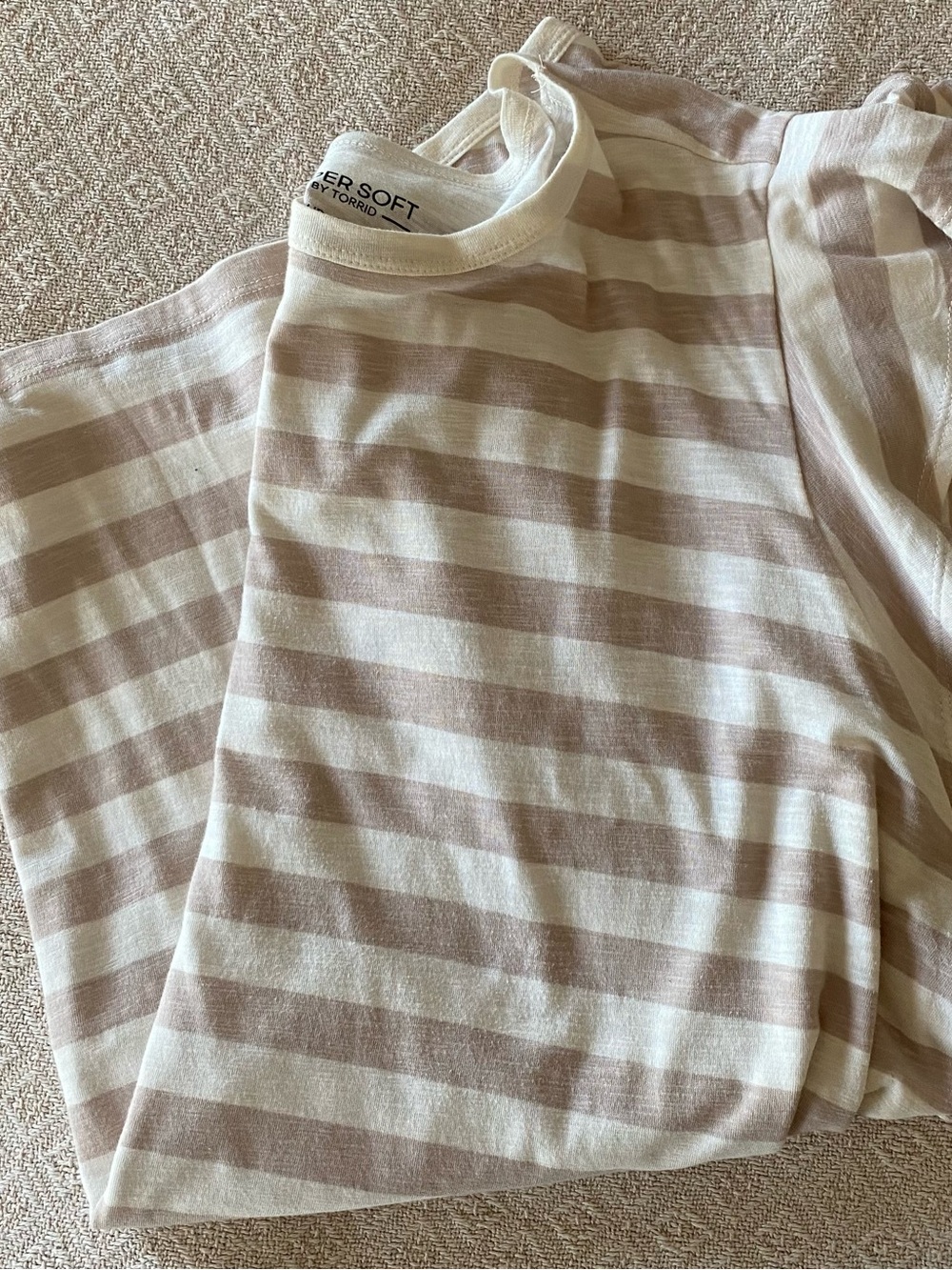 Torrid Women’s Striped Flutter Sleeve Top-Size 3